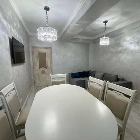 Modern Cozy Ultracentral *